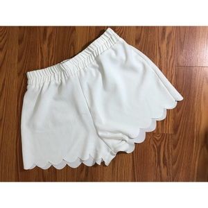 Body Central white scallop shorts